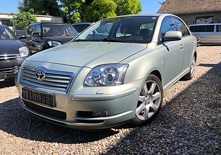 Toyota Avensis 2.0 Executive Liftback