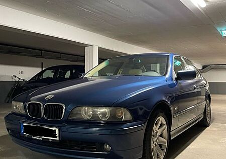 BMW 525iA E39