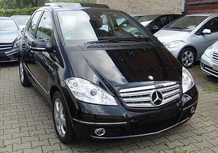 Mercedes-Benz A 200 Avantgarde / Autom/Comand/Lamell/Xenon