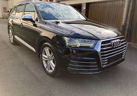 Audi SQ7 4.0 TDI-LUFT-AHK-PANORAMA-KAMERA-LED-MEMORY