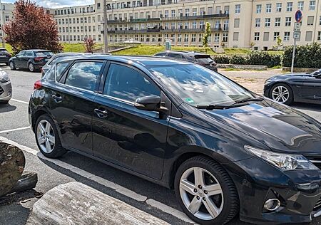 Toyota Auris 1,6-l-Valvematic Executive Executive