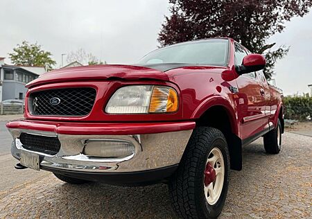 Ford F 150 XLT 4X4 Allrad 5.4 Liter V8 Benzin und Gas