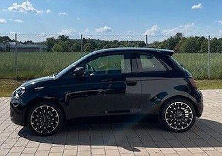 Fiat 500E ICON, geprüfte 1a Batterie, K-W-P Paket