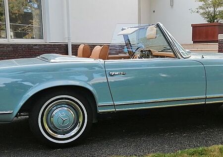 Mercedes-Benz SL 230 Pagode