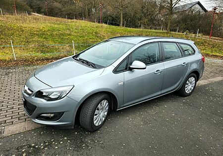 Opel Astra J Sports Tourer 1.6 CDTI