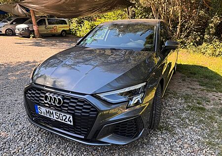 Audi A3 35 TDI S tronic S line Limousine S line