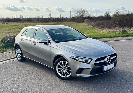 Mercedes-Benz A 220 DCT - Kompaktlimousine Progressive