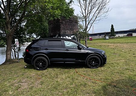 VW Tiguan Volkswagen 2.0 TDI SCR 176kW DSG 4MOTION Highlin...