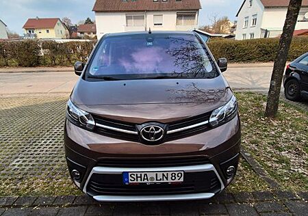 Toyota Pro Ace Proace (Verso) 2,0-l-D-4D 130kW L1 Team Deut...