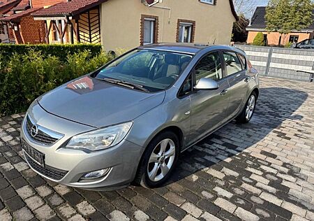 Opel Astra 1.7 CDTI Design Edition 81kW Design Ed...