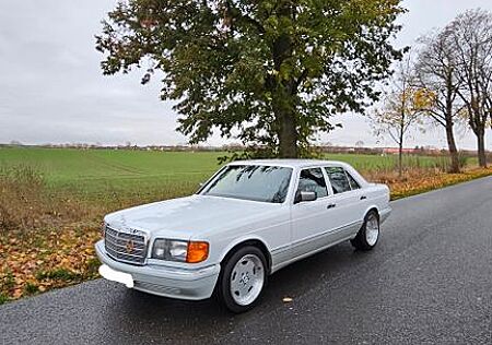 Mercedes-Benz S 260 W126 260SE / 62.000km / SAMMLERFAHRZEUG