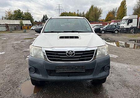 Toyota Hilux Double Cab 4x4 Standheizung Differenzialsp