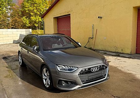 Audi A4 35 TDI S tronic S line Avant S line