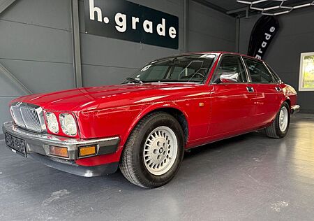 Jaguar XJ40