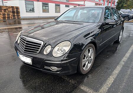 Mercedes-Benz E 220 CDI AVANTGARDE