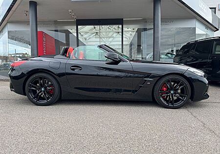 BMW Z4 M40i/Black-Red/19"/H&K/Voll/Service Inclusive