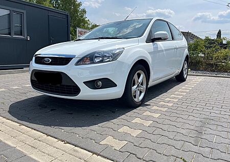 Ford Focus 1.6 Limousine Style+