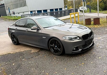 BMW 550i xDrive *M-Paket*LED*HUD*Lenkrad-Hzg*