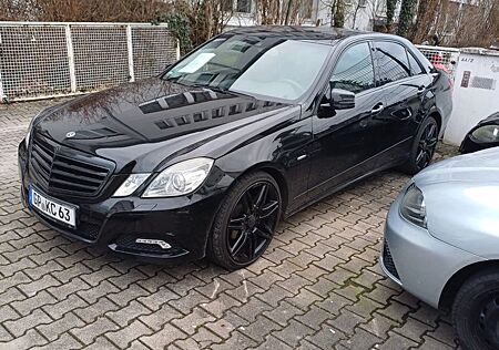 Mercedes-Benz E 220 CDI BlueEFFICIENCY AVANTGARDE AVANTGARDE