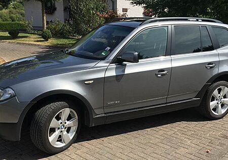 BMW X3 xDrive18d Navi Panoramadach Schiebedach X