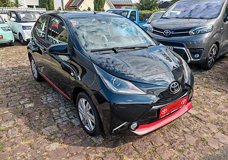 Toyota Aygo (X) Aygo -play Edition-S
