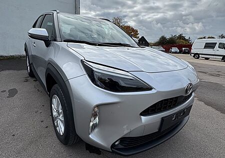 Toyota Yaris Cross 1,5 Hybrid / Business / Kamera / ALU