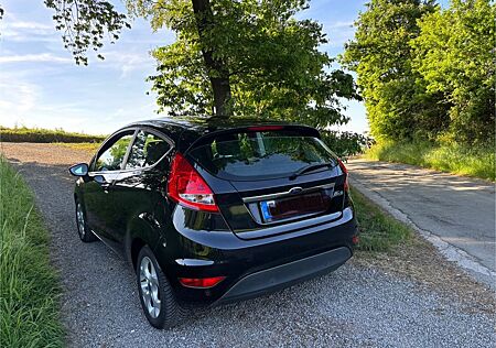 Ford Fiesta 1,4 Titanium Titanium