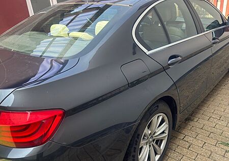 BMW 520d xDrive A -