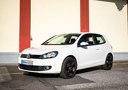 VW Golf Volkswagen 1.2 TSI 63 kW Trendline Trendline