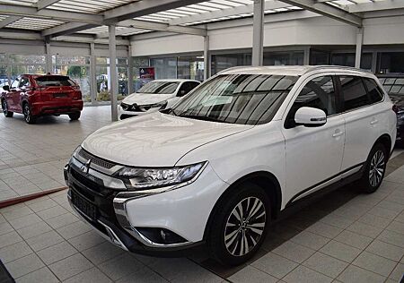 Mitsubishi Outlander Active 2.0 Diamant Ed. Automatik