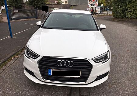 Audi A3 30 TFSI design Sportback design