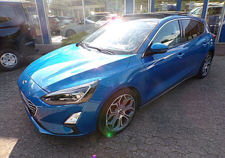 Ford Focus Titanium 1.5 EcoBlue 5-türig