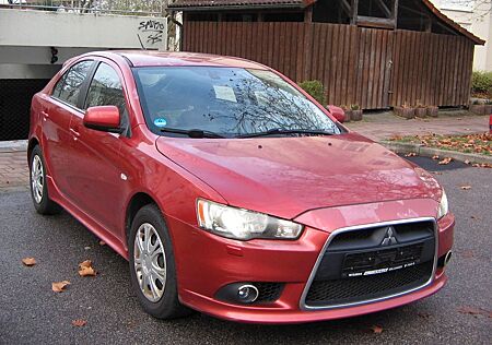 Mitsubishi Lancer 2.0 DI-D Instyle Instyle/LEDER/BI-XENON/M