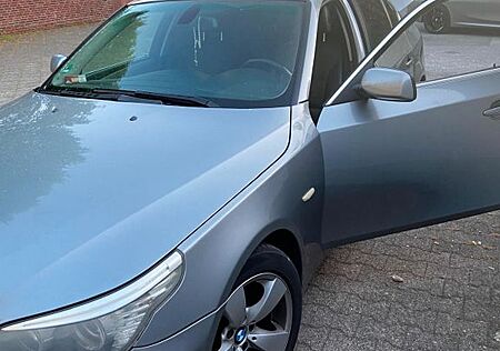 BMW 523i - Automatik - Top Zustand - Benzine
