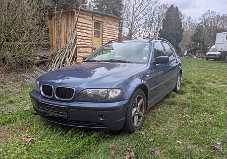 BMW 318i touring