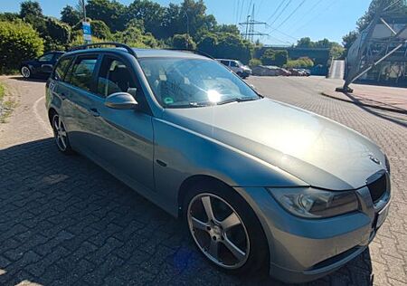 BMW 320d Touring E91 TÜV 7/26