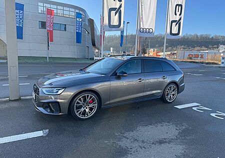 Audi A4 45 TFSI S tronic quattro - Edition One - Voll