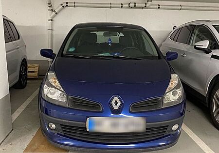 Renault Clio Authentique 1.2 16V 48kW Authentique