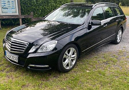 Mercedes-Benz E 220 CDI T BlueEFFICIENCY AVANTGARDE