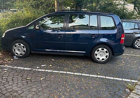 VW Touran Volkswagen 1.9 TDI 77kW DSG Trendline Trendline