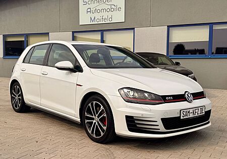 VW Golf Volkswagen VII Lim. GTI BMT