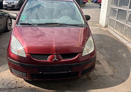 Mitsubishi Colt 1,1 -