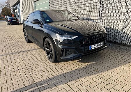 Audi SQ8 TFSI V8 STANDH. NACHTSASS. AHK PANO HD-MATRI