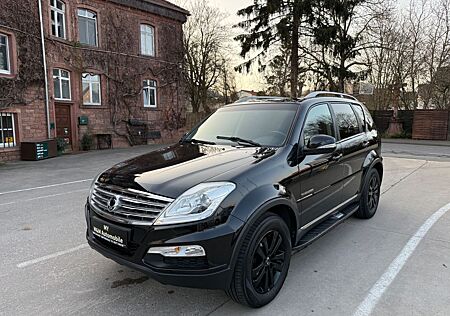 SsangYong Rexton W Sapphire 4WD/Automatik/AHK/Leder/Navi