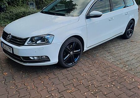 VW Passat Variant Volkswagen 2.0 TDI DSG 130kW Highline BM...