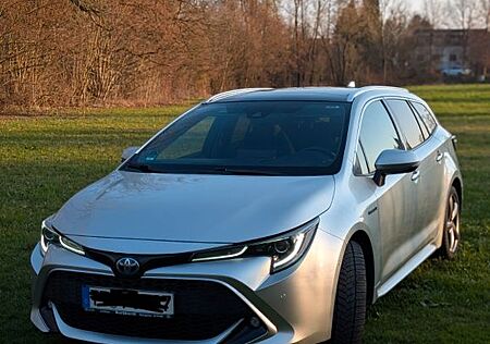 Toyota Corolla 2,0 Hybrid Lounge Touring Sports