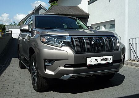 Toyota Land Cruiser Executive/LED/NAVI/RFK/AHK/43-TKM