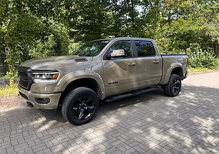 Dodge RAM 1500 BIG HORN NIGHT CREW CAB 4X4 | 5.7 HEMI