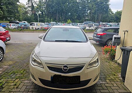 Opel Astra 1.4 Turbo 150 Jahre 103kW 150 Jah...