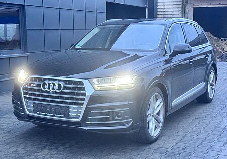 Audi SQ7 4.0 TDI quattro 4.0 TDI V8 /PANO/7SITZE/360°